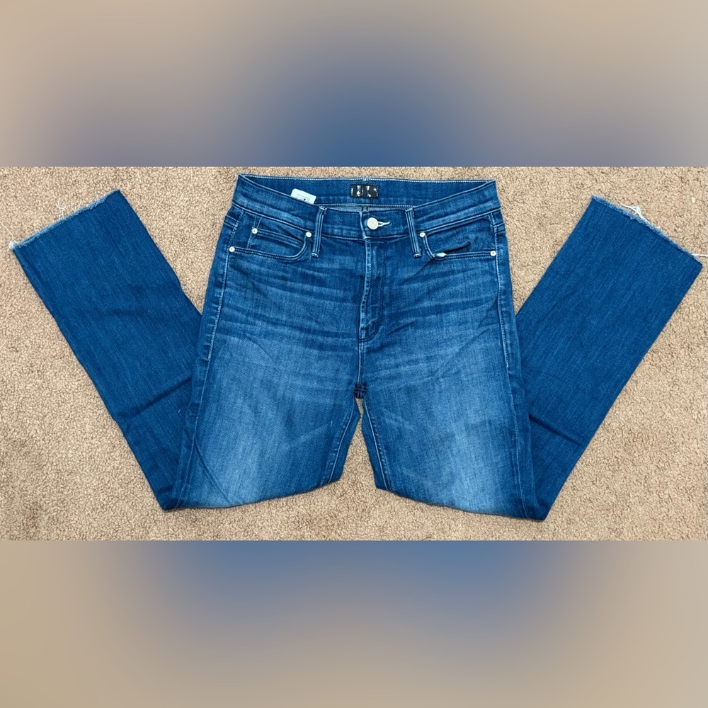 MOTHER Classic Indigo Cropped Jeans